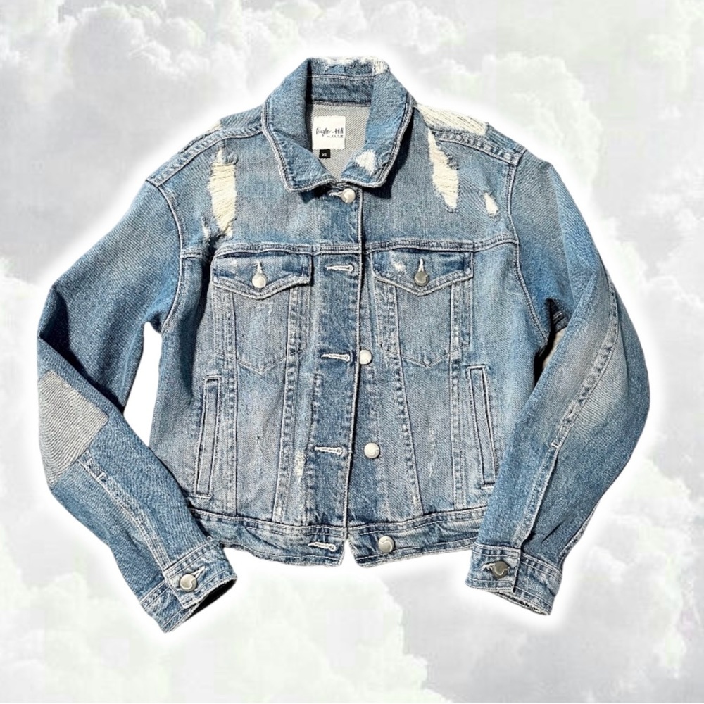 🖤Joe’s Jeans x Taylor Hill distressed denim jacket